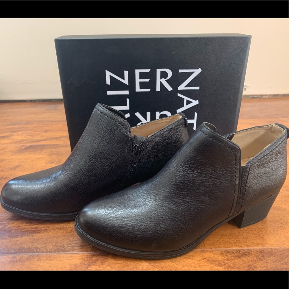 NEW Naturalizer Zarie Black Leather Ankle Booties